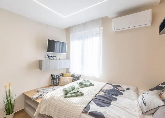 Island Of Silence Apartment - Close To Margaret Island